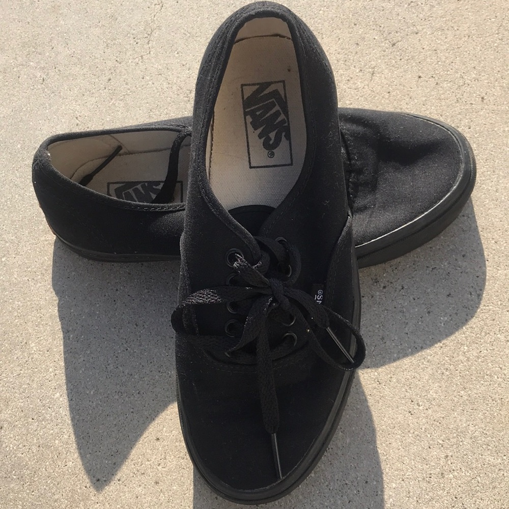 Vintage 90’s Black Canvas Vans Sz 8
